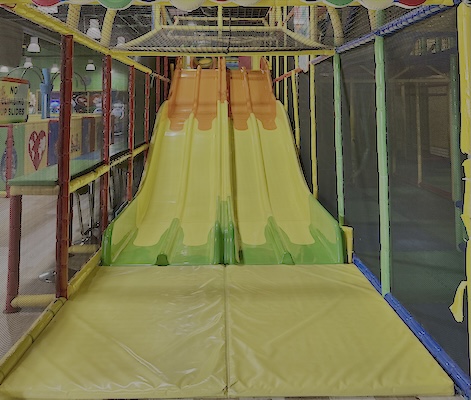 Toboganes interiores en Luv 2 Play
